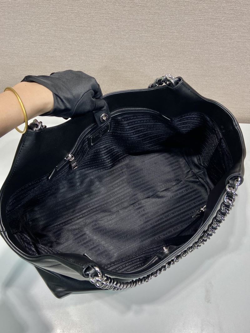 Pra*a tote bags